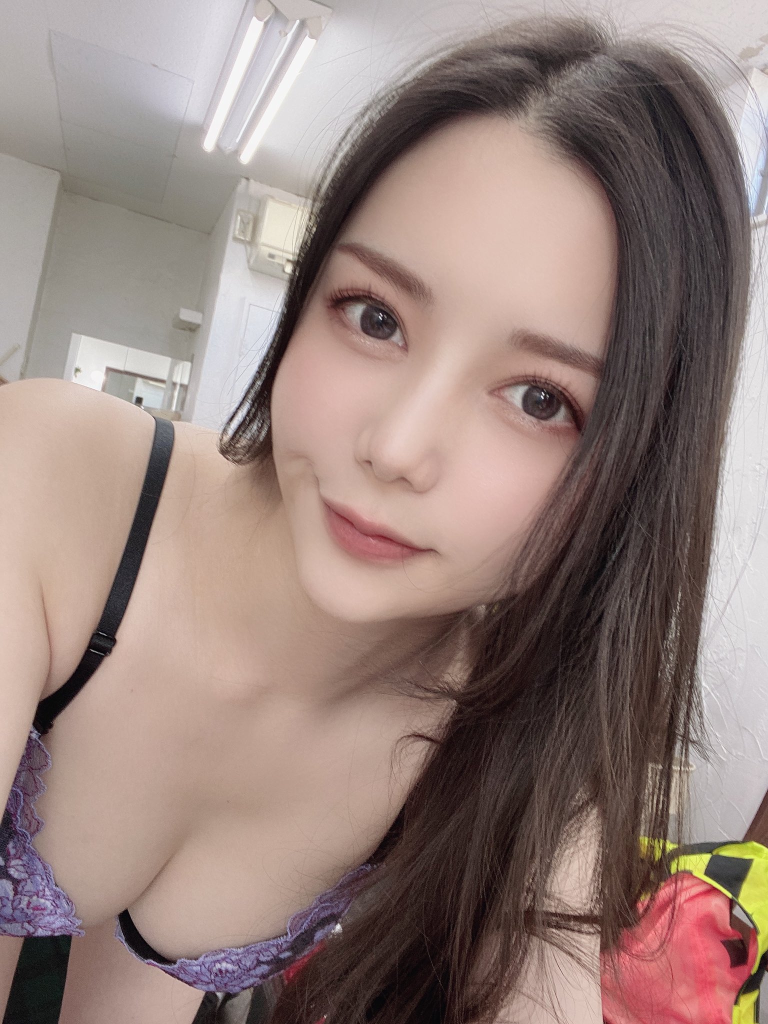 白峰ミウ　無修正エロgif  