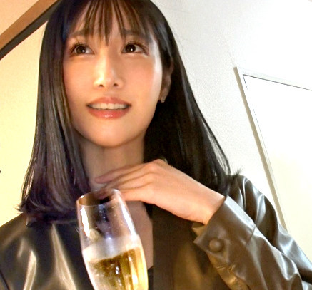 40歳の企業モデル美魔女を渋谷で某番組のフリをして声をかけて自宅訪問し口説いて生ハメ